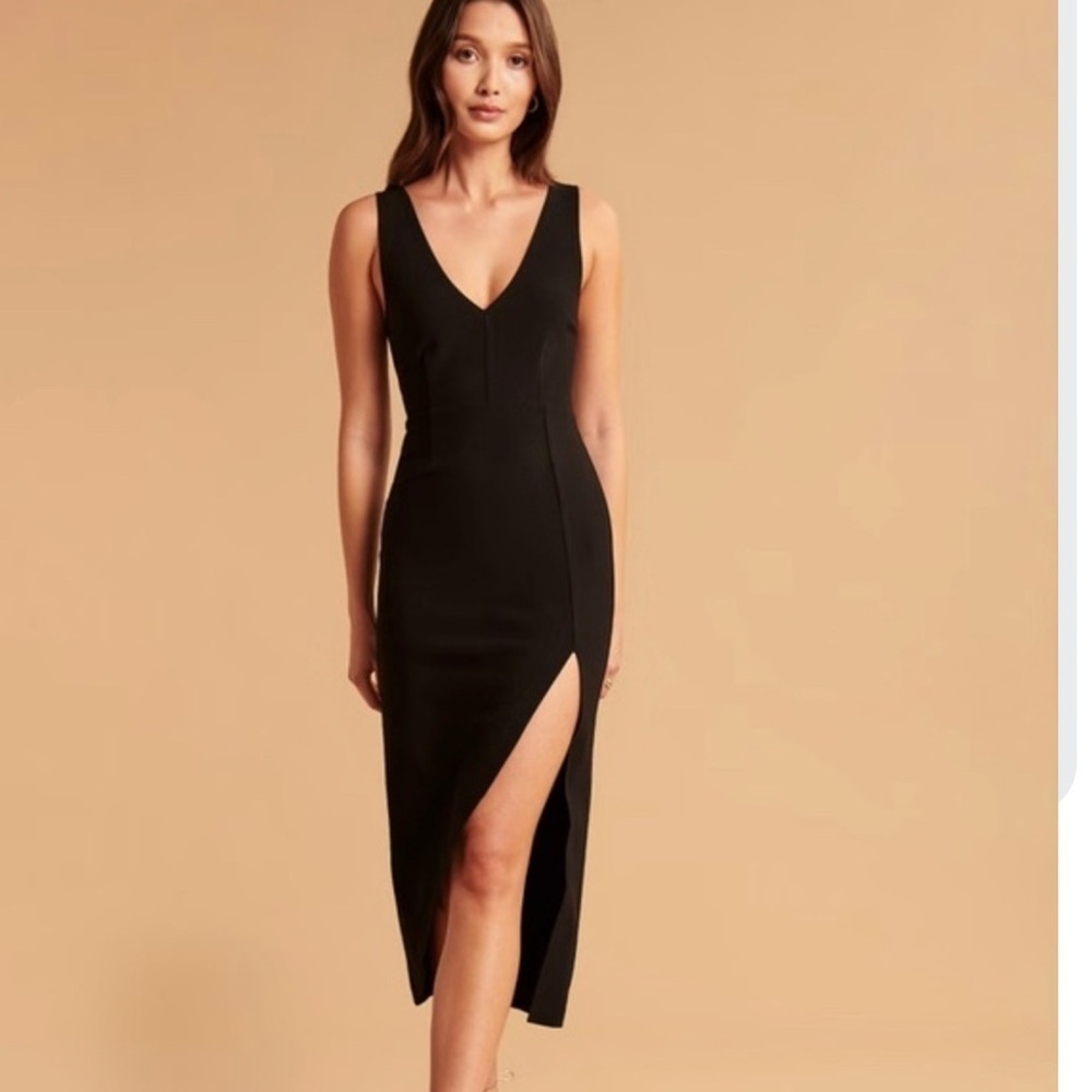 Abercrombie and fitch black plunge neck midi dress nwt Xs